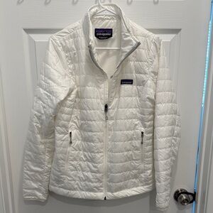 Patagonia Women's White Quilted Jacket